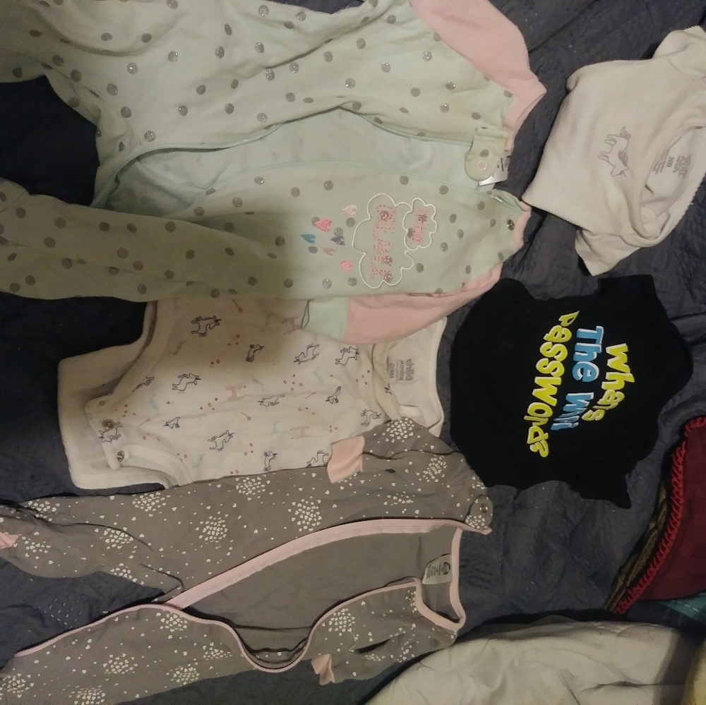 Bundle Baby size newborn and 0-3 months